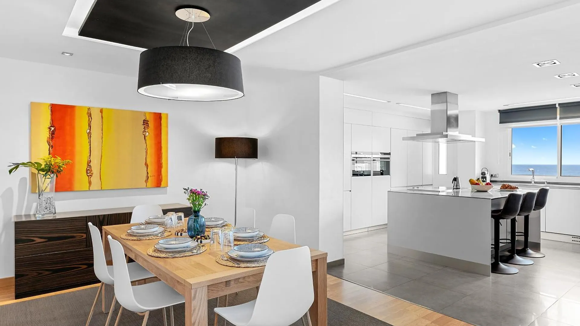 Radazul Frontline Beach Apt With Terrace דירה
